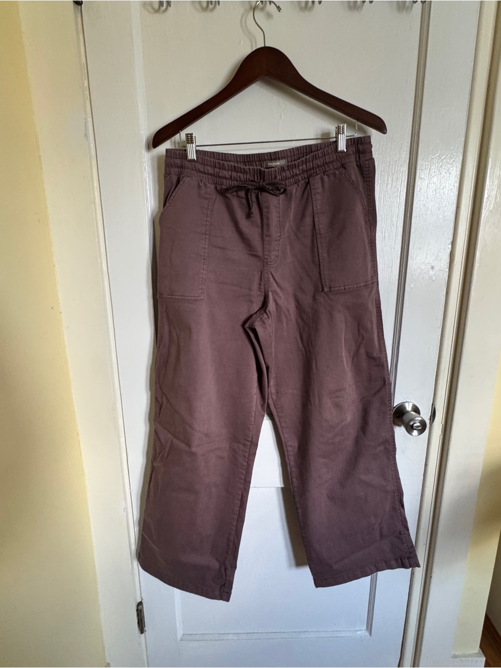 Women’s Relaxed Drawstring Pants - Plum/Maroon